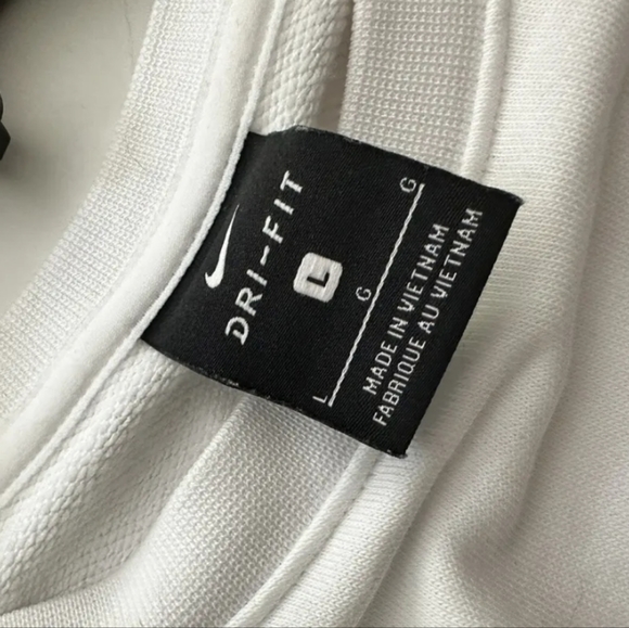 Nike Dri-Fit Cropped Sweatshirt - Picture 4 of 9